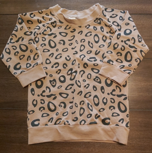 Toddler Girls matching sweatsuit - Picture 2 of 5